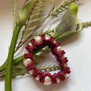 Stella & Dot Pearl with Red Plaid inlay Brecelet